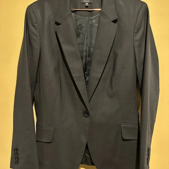 TeenFlo  wool blend vintage classic black blazer size 10 in good condition - Picture 3 of 6